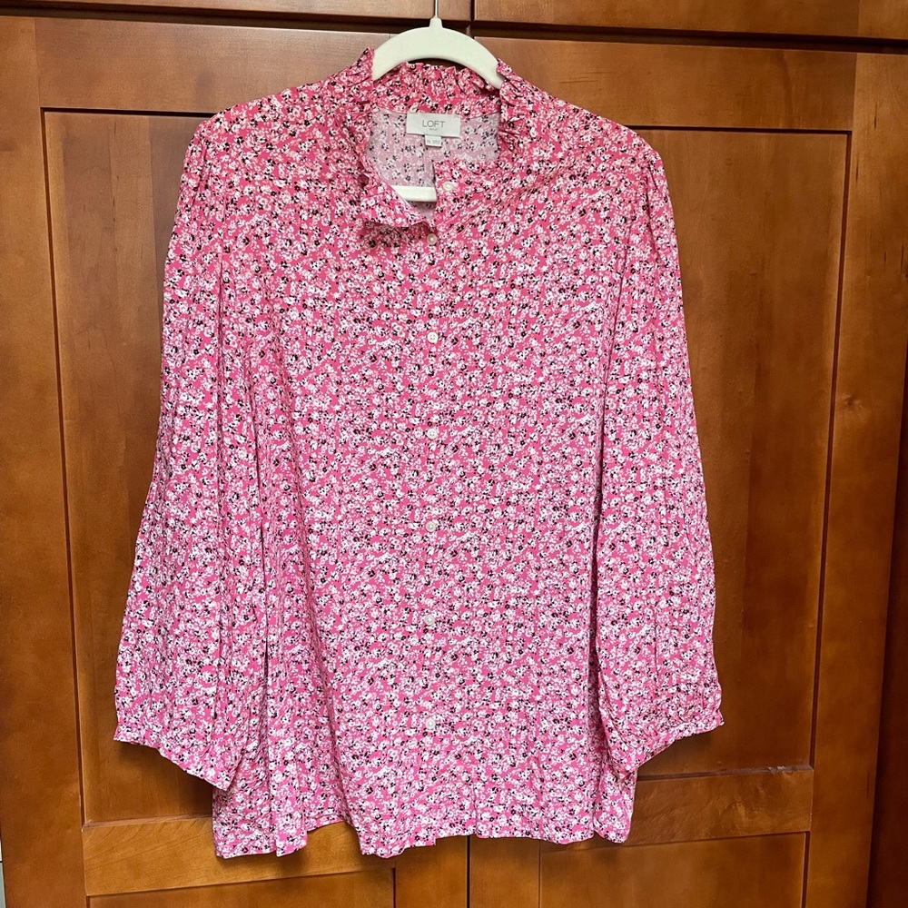 Loft outlet pink floral blouse